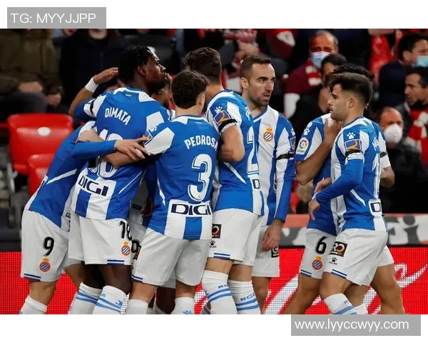 西甲焦点战波尔图小胜AC米兰神奇扑救成比赛转折点数据分析揭示关键时刻